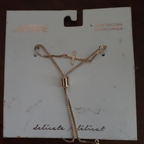 Cross bracelet - Picture 2 of 2